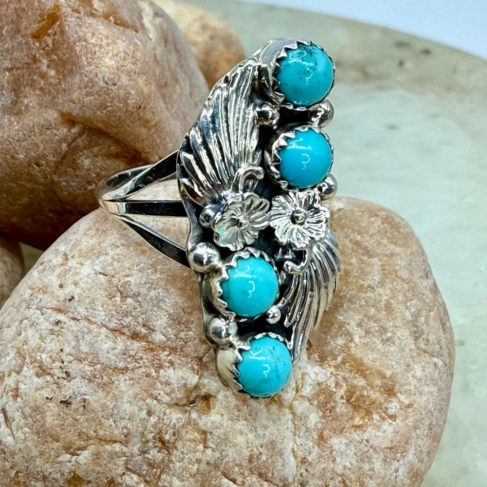 Native American 925 Turquoise Floral & Leaf Ring by Harris Largo – 5.47g